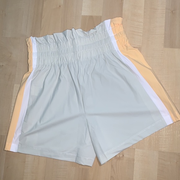 JUICY COUTURE Track Jacket & Shorts Set - Picture 13 of 16